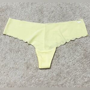 New Victoria’s Secret PINK Sexy illusion yellow Logo no show Thong Panties large